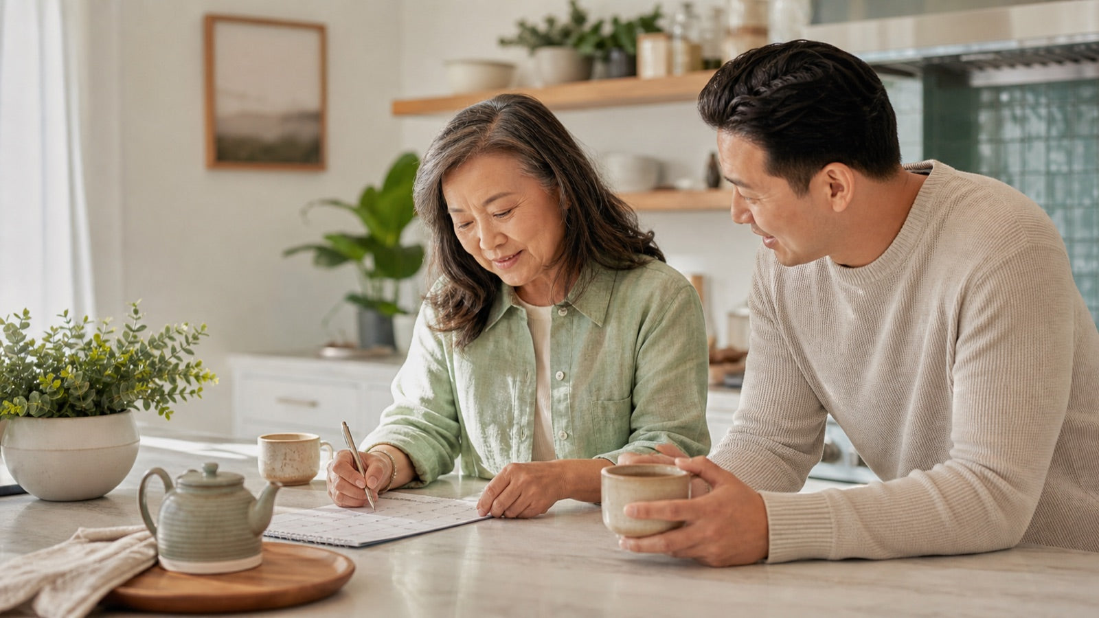 Customer organizing an everyday routine with a family member at home
